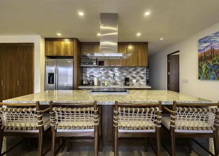 3br Partial Sea View Shared Pool And Jacuzzi Сasa de vacaciones Cabo San Lucas